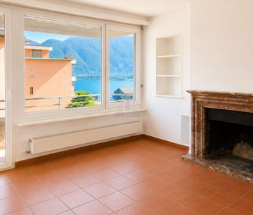 VIVERE A DUE PASSI DAL LAGO, TRILOCALE CON VISTA RINNOVATO - Photo 1