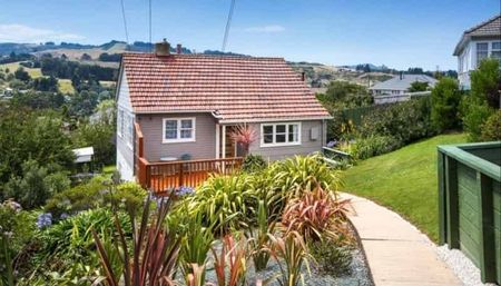 Charming 2 Bedroom Home In Green Island - Photo 5