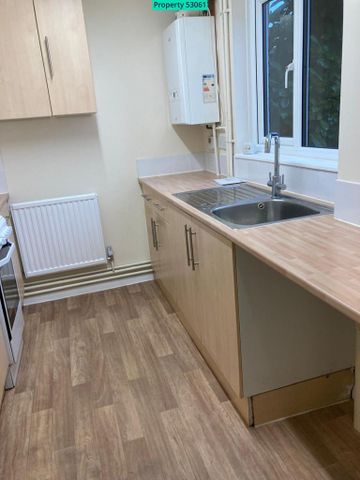 2 bedroom terraced house to rent - Photo 3