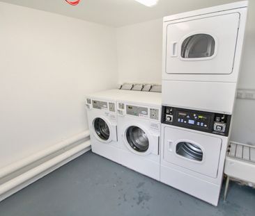 1 bedroom studio apartment to rent - Photo 5