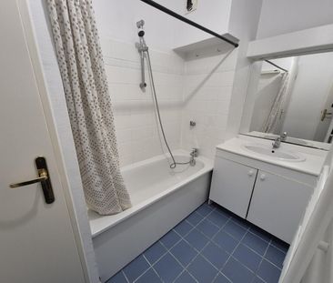 Location Appartement 2 pièces 44m² LILLE 59800 - Photo 4