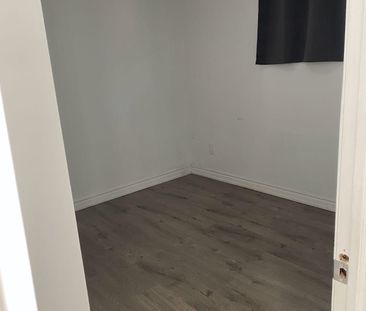 For Lease - 127 Cabot Street, Oshawa, Ontario - Photo 3