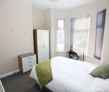 1 bedroom in a house share to rent - Photo 1