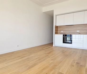 Location Appartement 1 pièce 32m² NICE 06000 - Photo 2