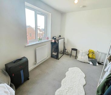 2 bedroom flat to rent - Photo 3