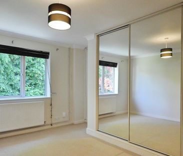 2 bedroom maisonette to rent - Photo 1