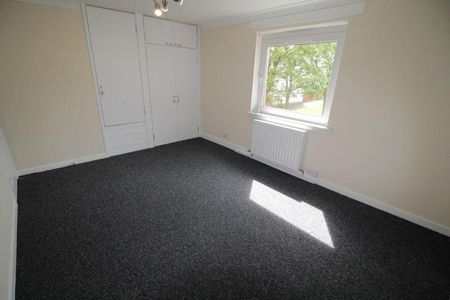 2 bedroom end of terrace house to rent - Photo 2