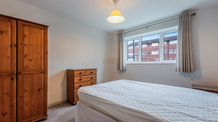 2 bedroom flat to rent - Photo 3