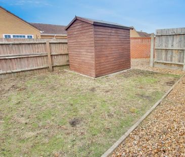 3 bedroom detached bungalow to rent - Photo 1