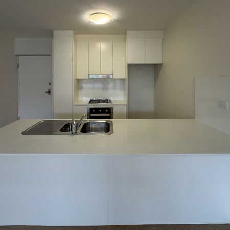 3 bedroom townhouse - 20% below market rent - Photo 3