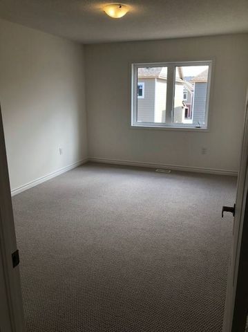 For Lease - 12 Bobolink Drive, Wasaga Beach, Ontario - Photo 5