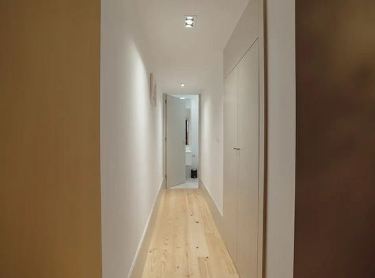 Rua de Antero de Quental, Porto, Braga 4050-052 - Photo 1