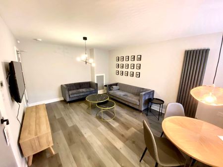 Bolingbroke Street Unit 6 - Photo 2