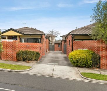 Peaceful & Sun-Soaked Villa Unit - Photo 5