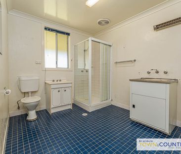 Escape to Peace & Space - Your Quiet Out-of-Town Retreat Awaits - Photo 6