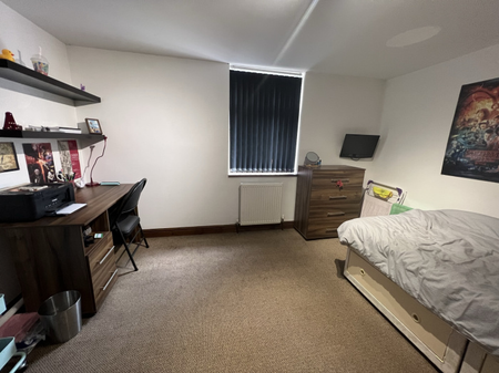 32 Exeter Road - Photo 4