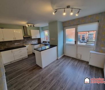 31 O'Neill Road, Croghfern, Newtownabbey, BT36 6BZ - Photo 5