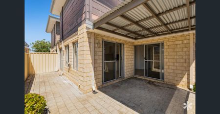 Three Bedroom Delight - Photo 2