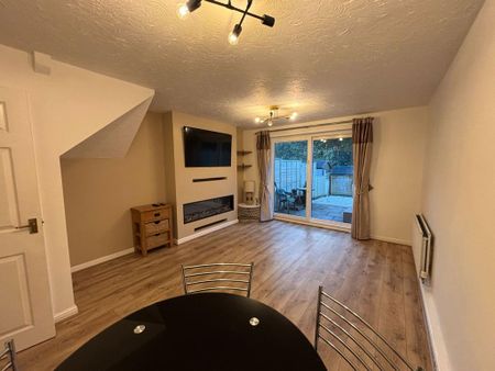 2 bedroom terraced house to rent - Photo 2