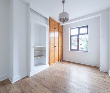2 Bedroom - Photo 2