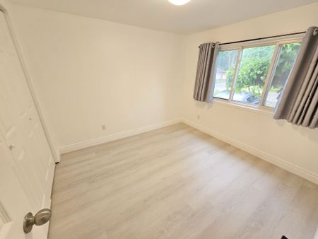For Lease - 261 Parkway Avenue, Georgina, Ontario - Photo 4
