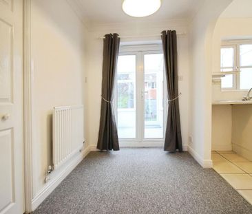 2 bedroom semi-detached house to rent - Photo 6