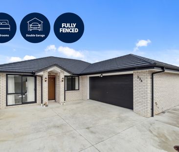 Pet Friendly & Fully Fenced - Photo 2