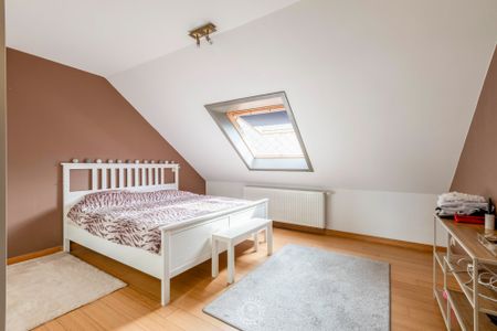 Ruim appartement met 2 slaapkamers in hartje Sint-Niklaas - Foto 5