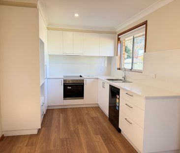 Modern Home in Quiet Cul-De-Sac - Photo 3