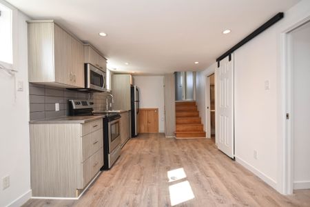 For Lease - 1847 Walkley Road, Alta Vista and Area, Ontario - Photo 3