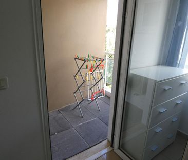 Location Appartement 1 pièce Meublé 20m² ST DENIS 97400 - Photo 4