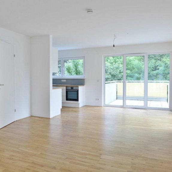 Sonnige und freundliche Neubauwohnung – 3 Zimmer mit Balkon und Gartenmitbenützung! - Foto 1