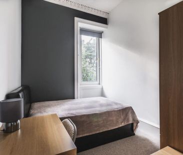 6 bedroom flat share to rent - Photo 2