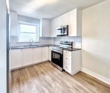 3- 14 Crosthwaite Ave | 14 Crosthwaite Avenue South, Hamilton - Photo 1