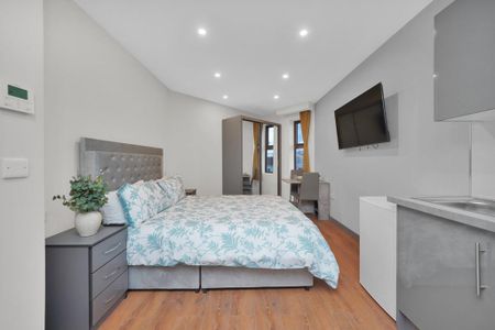 Studio to rent - Photo 3