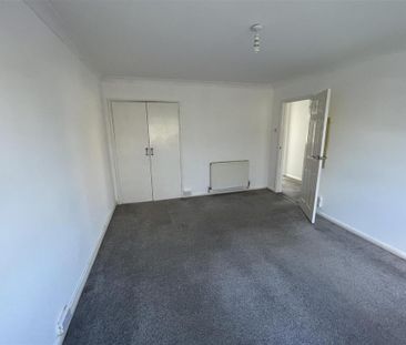 2 bedroom maisonette to rent - Photo 2