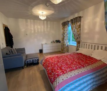 Room in a Shared Flat, Dan Court, NW10 - Photo 5