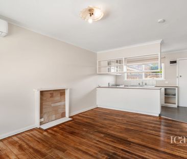 Cozy One-Bedroom Unit in the Heart of Noble Park - Photo 2