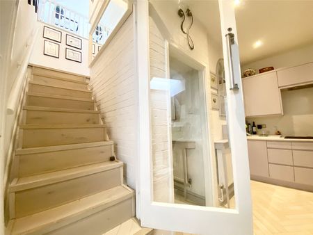 3 Bedroom - Photo 5
