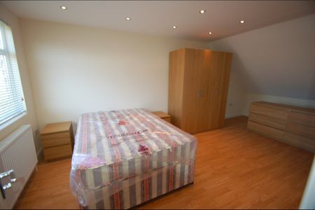 2 Bed Flat, Park Road, NW4 - Photo 3