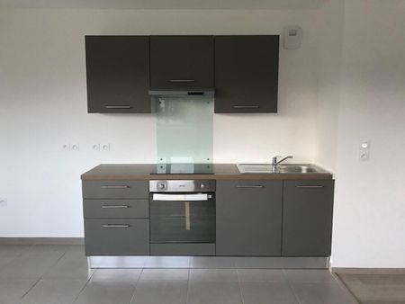 location Appartement T3 DE 61.29m² À COMBS LA VILLE - Photo 5