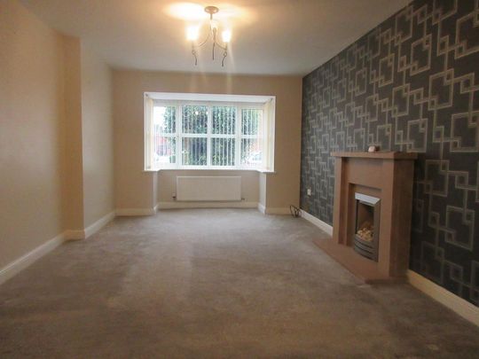 4 bedroom detached house to rent - Photo 1