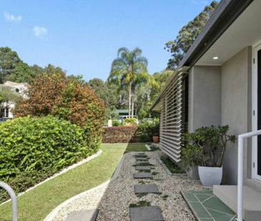 THREE BEDROOM DUPLEX - GREAT LOCATION - Photo 1