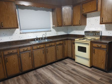 264 SCARTH ST - Photo 5