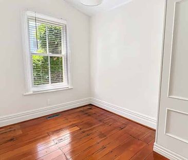 Family Haven with Studio Apartment - Photo 3