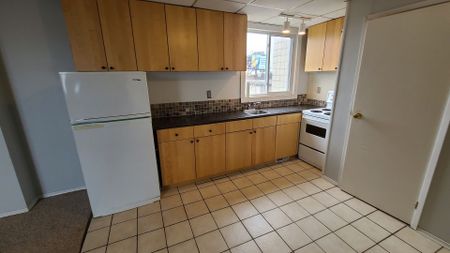 424 Dunlop Street West - Unit 3, Barrie, CA ON L4N 1C2 - Photo 3