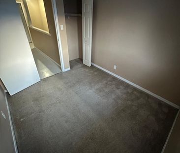 For Lease - 595 Third Street Unit# 27, London East, Ontario - Photo 2