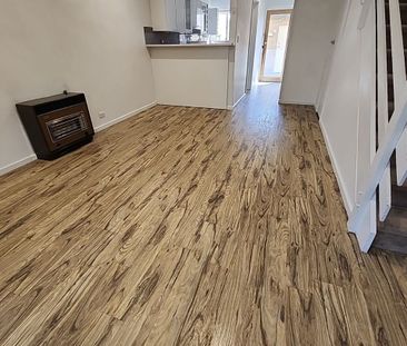 2 Bed Town House in West Lakes - Photo 2