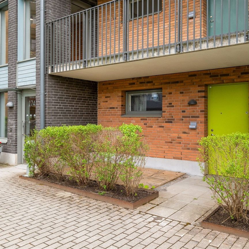 Gamla Enköpingsvägen, Sundbyberg - Photo 1