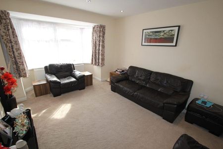 4 bedroom terraced house to rent - Photo 2